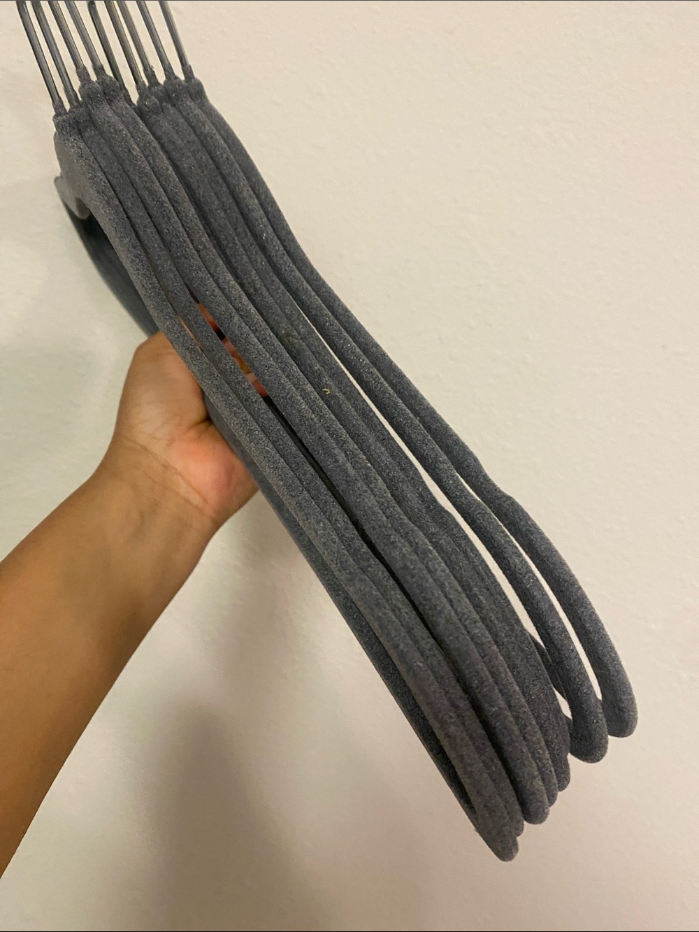 9 Velvet Hangers - Gray - Picture 5 of 5